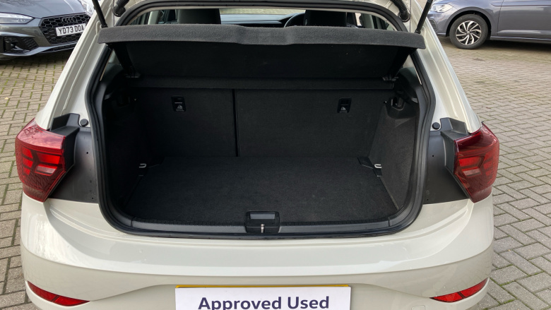 Volkswagen Polo 1.0 Life 5dr Petrol Hatchback